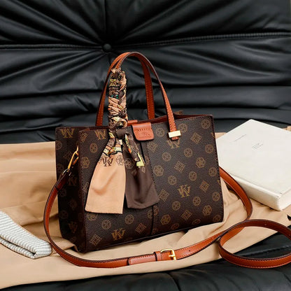 Pochette à bandoulière rétro-chique pour femme – Sac à main moderne en cuir de couleur unie avec sangle en chaîne de luxe