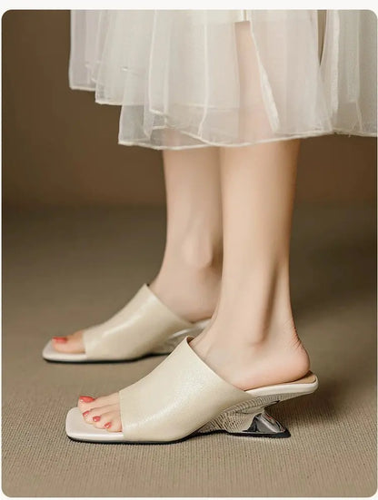 Pantoufles en cuir souple faites à la main pour femmes, pantoufles à un mot, bout carré extérieur, nouvelle mode d'été, sandales de tempérament rétro