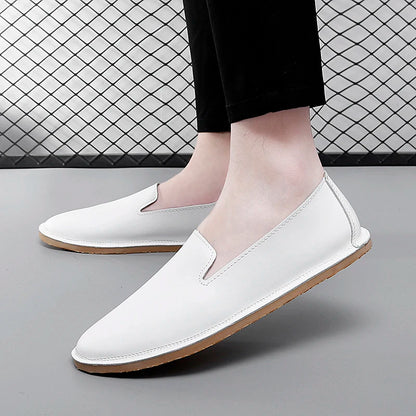 Chaussures à enfiler en cuir faites à la main, mocassins décontractés et souples pour hommes, mocassins simples et confortables, chaussures de bateau respirantes, chaussures plates d'affaires à la mode
