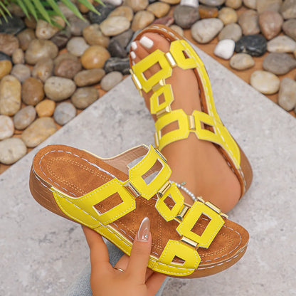 Tendance femmes pantoufles nouveau 2025 sandales à talons compensés mode à semelles épaisses chaussures de grande taille pour femmes bout ouvert pantoufles décontractées diapositives femmes