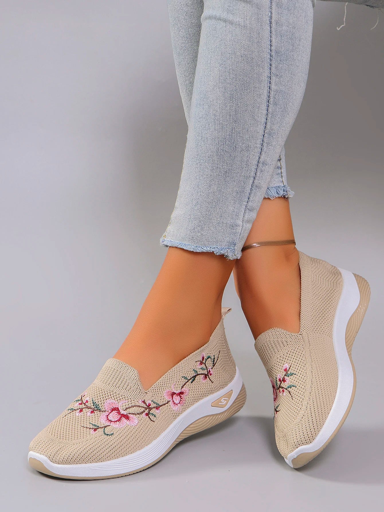 Chaussures plates d'été en maille respirante pour femmes, chaussures pour femmes, baskets décontractées, livraison gratuite en liquidation