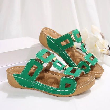 Tendance femmes pantoufles nouveau 2025 sandales à talons compensés mode à semelles épaisses chaussures de grande taille pour femmes bout ouvert pantoufles décontractées diapositives femmes