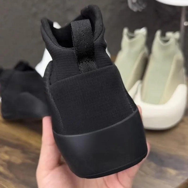 Hommes printemps mode extérieur chaussures de marche respirant confortable loisirs bout rond couleur unie sans lacet hommes chaussures en tissu décontracté