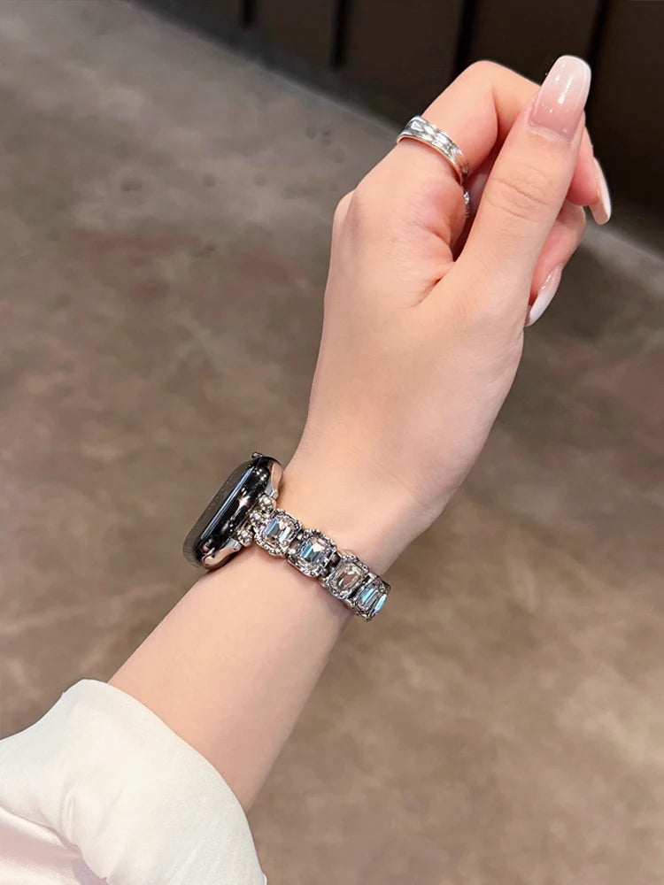 Bande de diamant élastique pour iWatch Ultra 10 9 8 7 6 5 Se 4, bracelet en métal pour femme Apple Watch 38mm 40mm 41mm 42mm 45mm 46mm 49mm