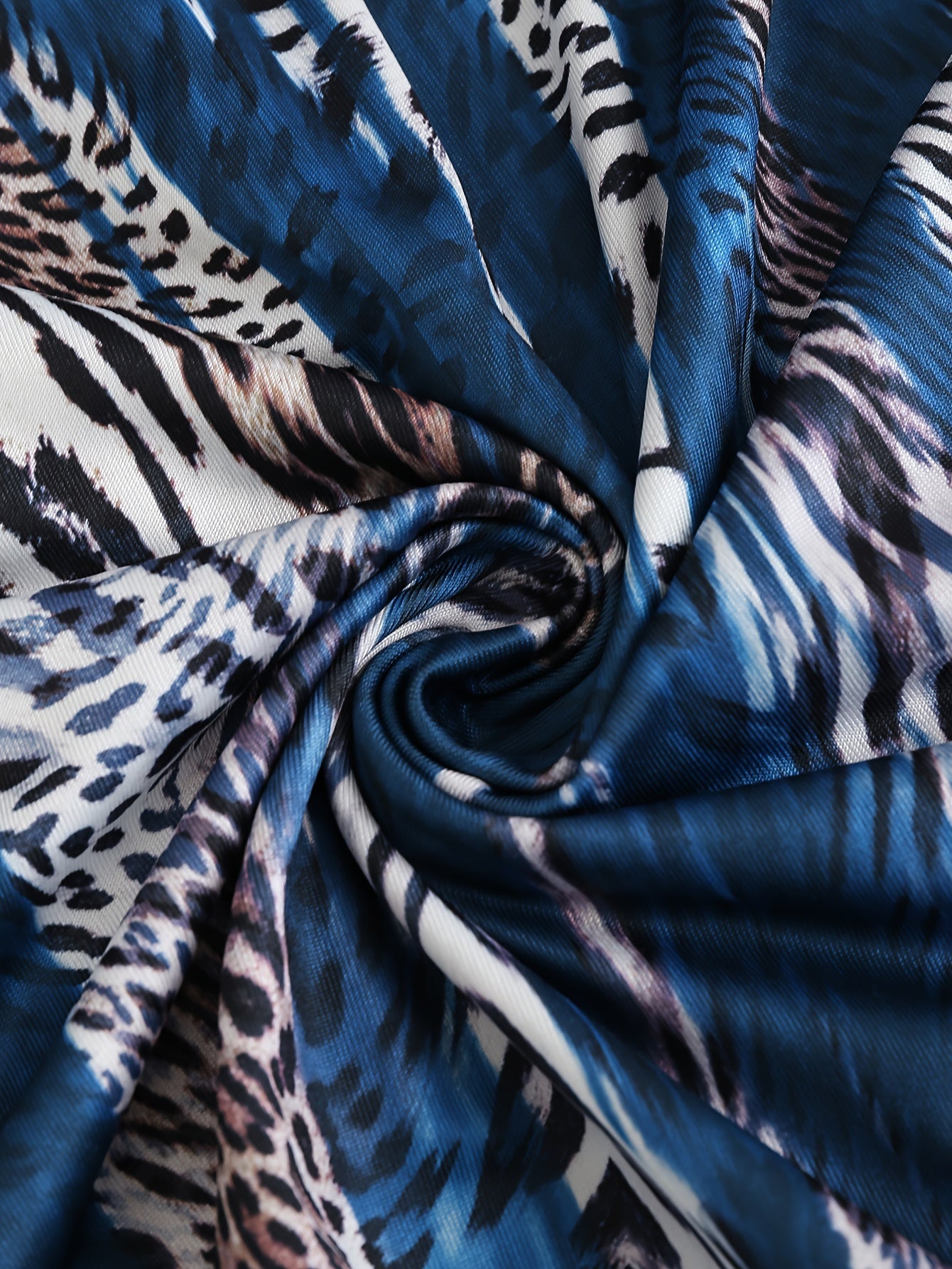 Boho Chic 2-in-1 Leopard Print Top - Casual Crew Neck, Durable Knit, Mid-Elasticity Tee for Spring/Summer/Fall