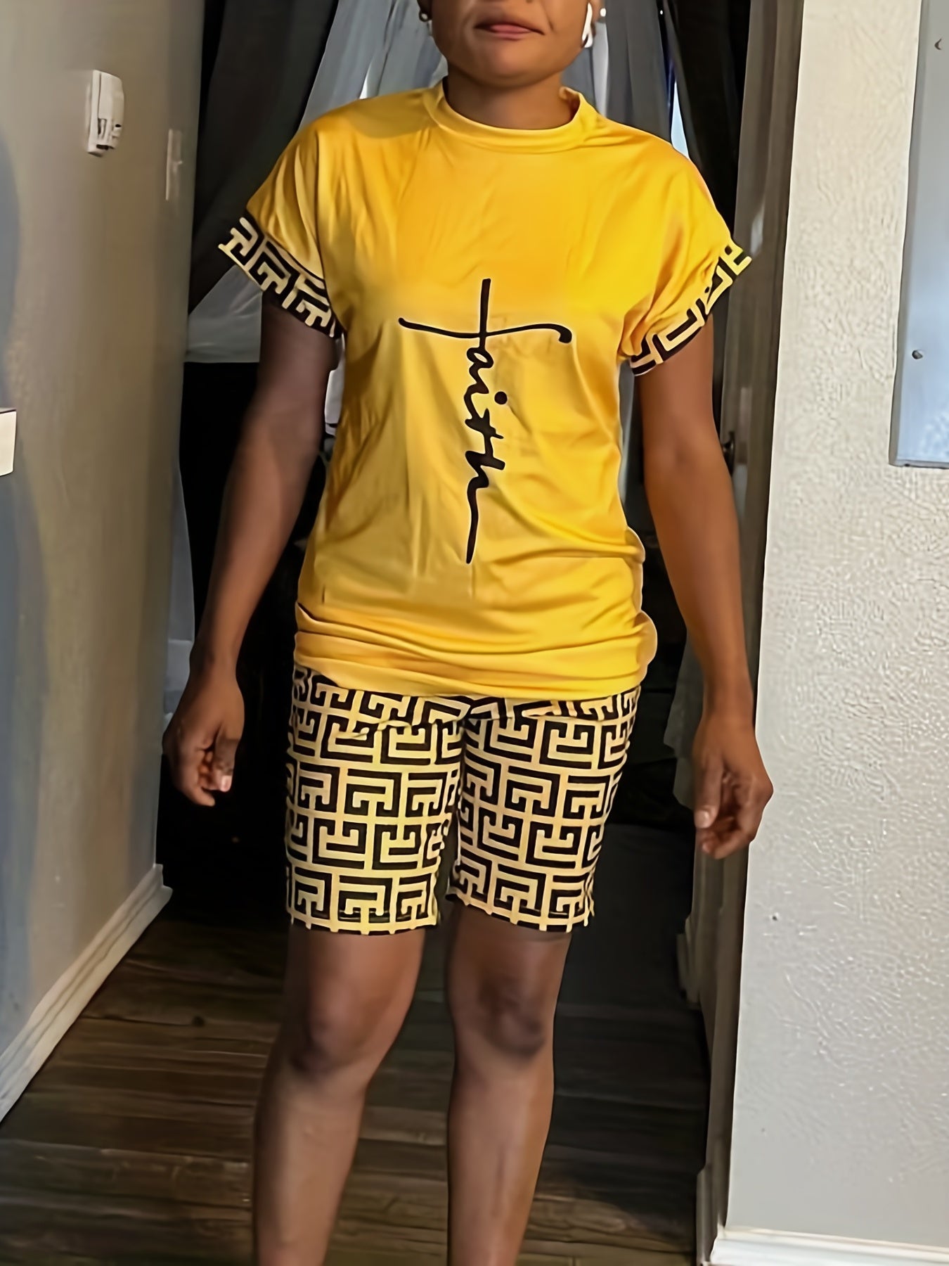 Womens Trendy Letter Print Pajama Set - Soft Short Sleeve Crew Neck Top & Shorts - Lightweight Sleepwear for Casual Lounging and Nighttime Comfort