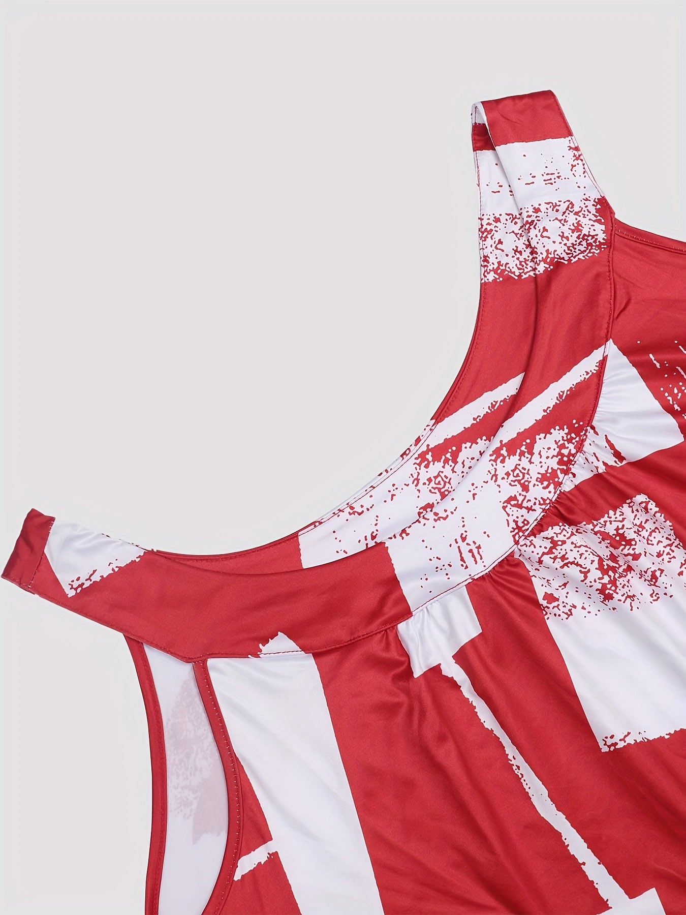 Plus Size Round Neck Colorblock Curved Hem Casual Tank Top