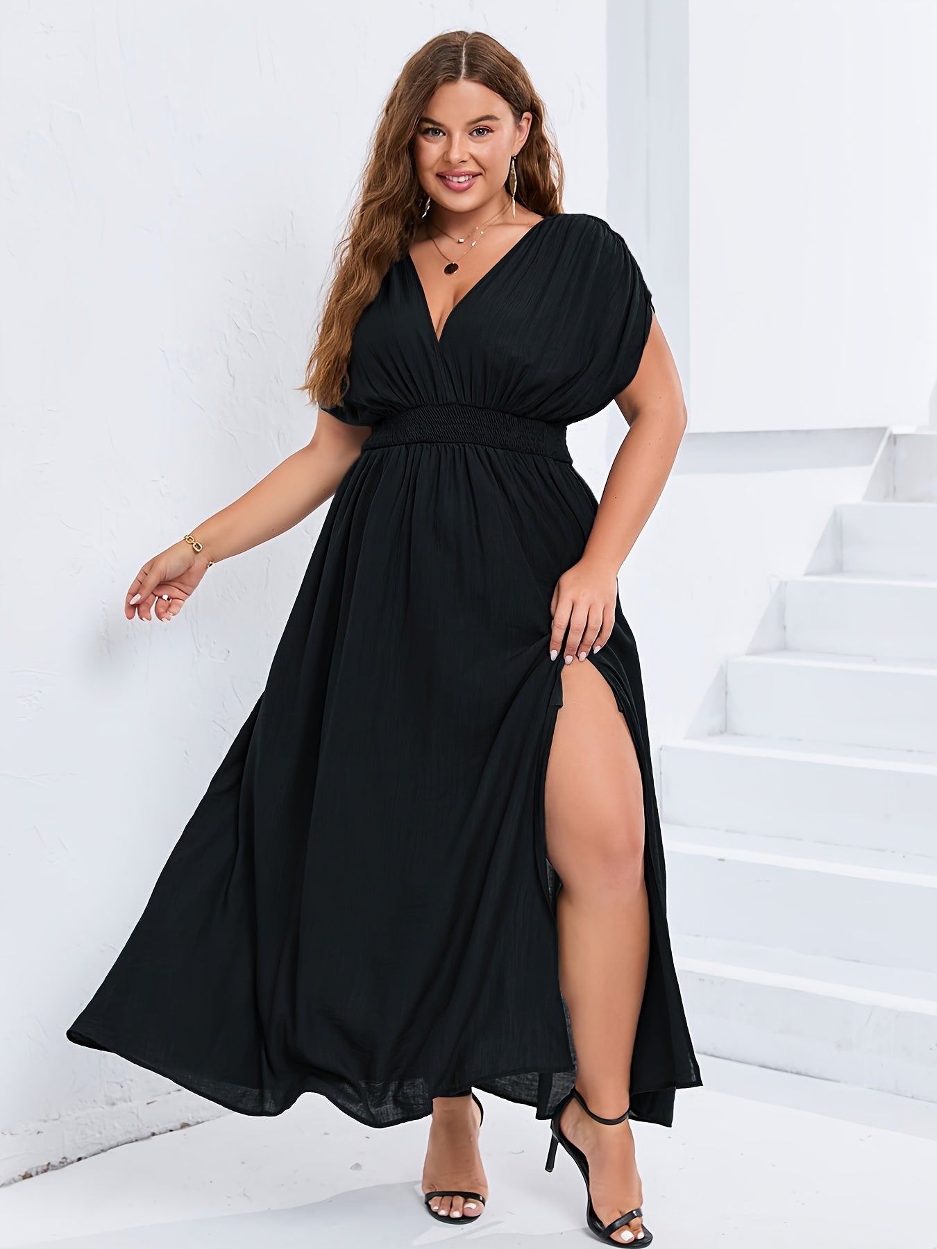 Plus Size Glamorous Maxi Dress - Flattering Ruched Solid Batwing Dress with V Neck & Side Split - Effortless Flowy Style for Women