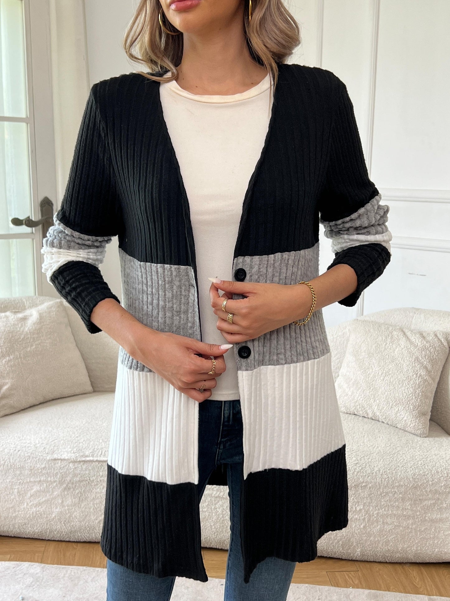 Chic Long Sleeve Colorblock Cardigan - Cozy Knitted Design, Essential Fall & Winter Women's Apparel, Fashion-Forward Button-Up Style