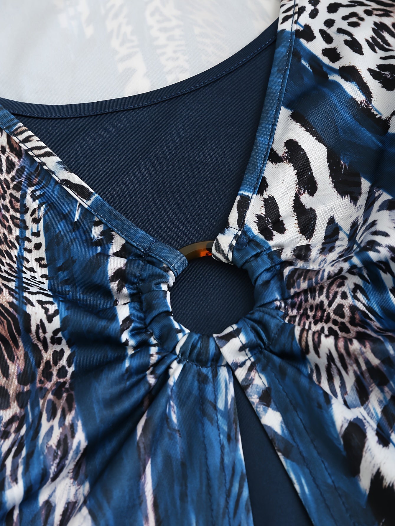 Boho Chic 2-in-1 Leopard Print Top - Casual Crew Neck, Durable Knit, Mid-Elasticity Tee for Spring/Summer/Fall