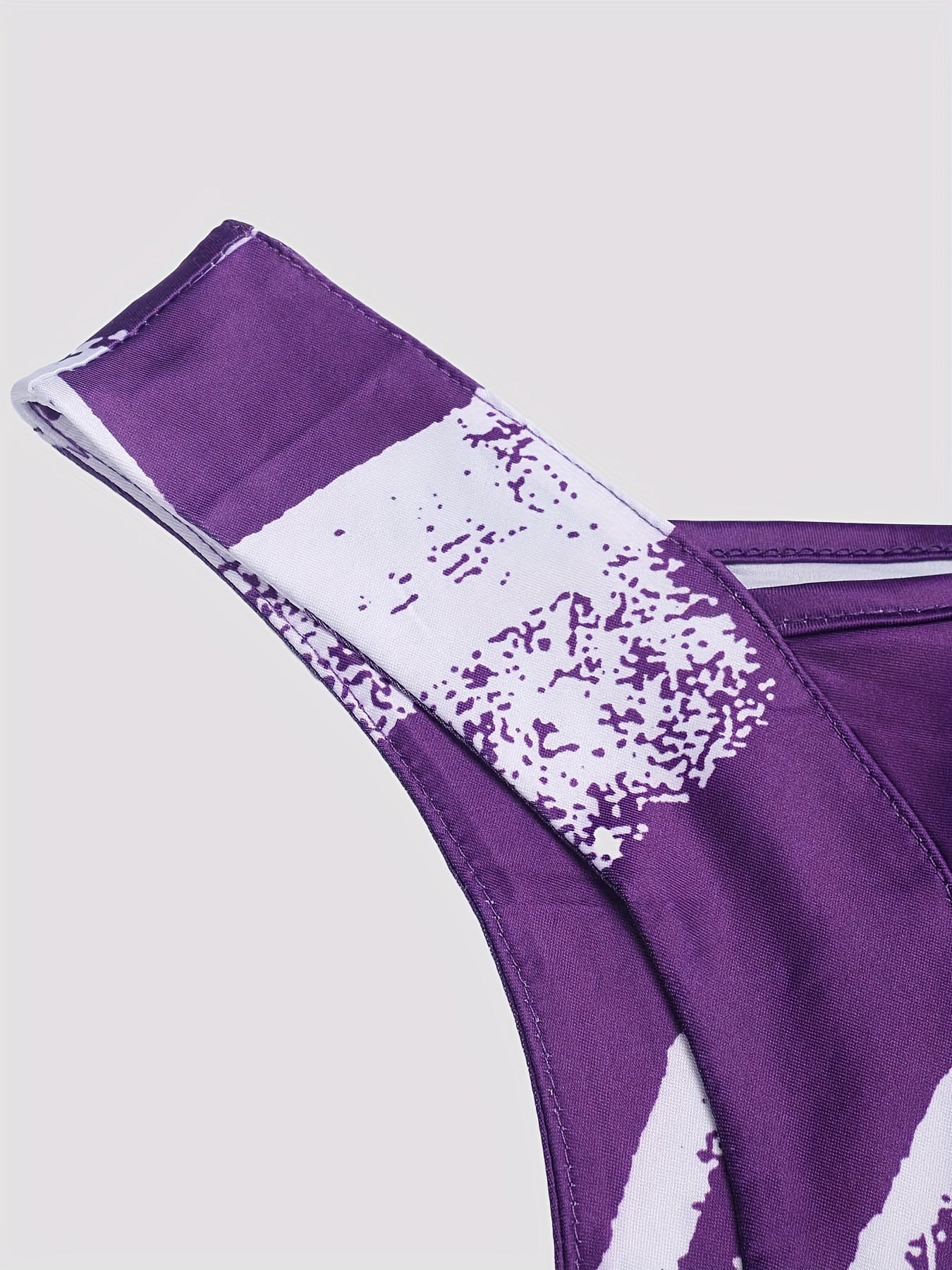 Plus Size Round Neck Colorblock Curved Hem Casual Tank Top