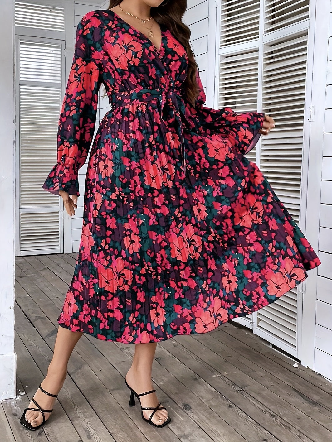 Plus Size Casual Dress, Women's Plus Floral Print Lantern Sleeve Surplice Neck Slight Stretch Midi Dress With Belt