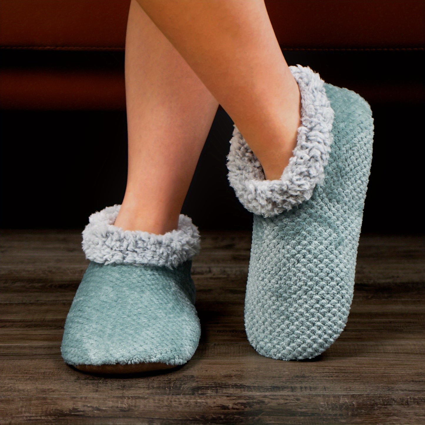 Stay Cozy in Style: Easy Slip-On Plush Lined Slippers with Non-Slip Sole for Ultimate Home Comfort & Warmth